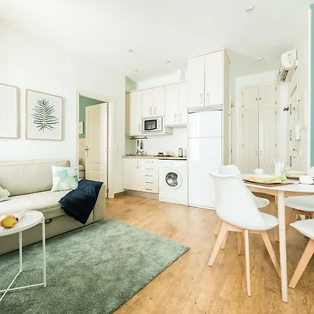 Apartamento Gran Via I Santa Ana Madrid