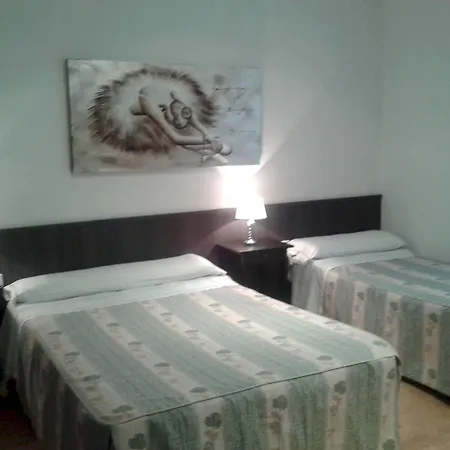 Guest house Bruna Paseo Del Prado 2*
