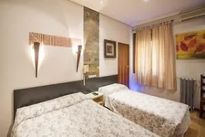 Good Hotel