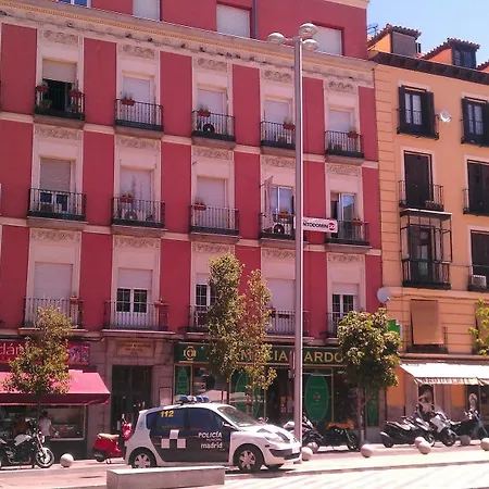 Gæstehus Santo Domingo Madrid