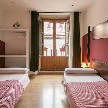 La Casa De La Plaza Pensjonat Madryt