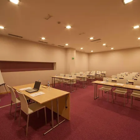 Apartosuites Jardines De Sabatini 3*