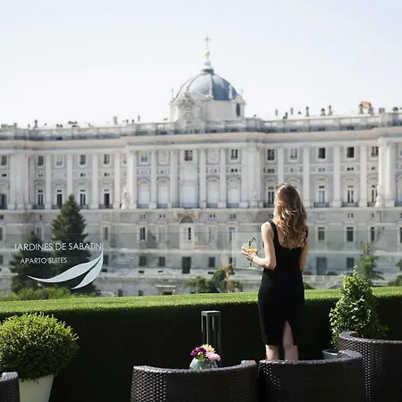 Apartosuites Jardines De Sabatini Appart hôtel