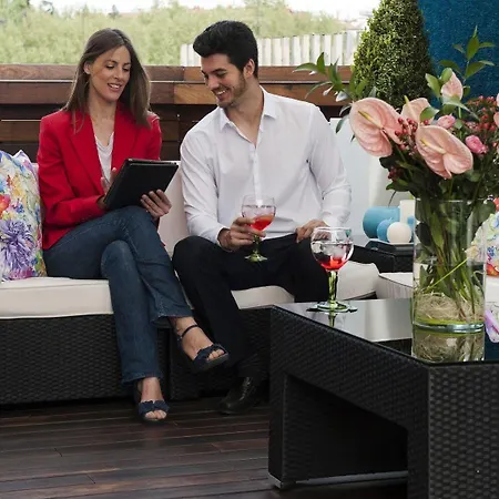 Apartosuites Jardines De Sabatini Appart hôtel Madrid