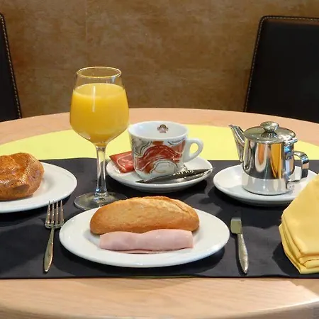 Hotel Julia 2*