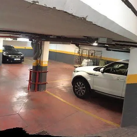 Barajas Plaza Madryt