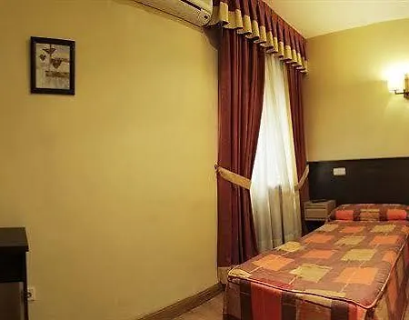 Cortes Maison d'hôtes 2*