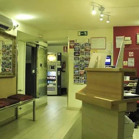 Guest house Inter Puerta Del Sol Auto Check In Madrid