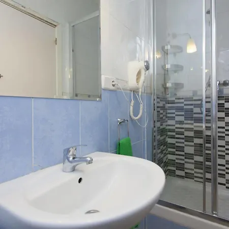 Hotel Suites You Zinc
