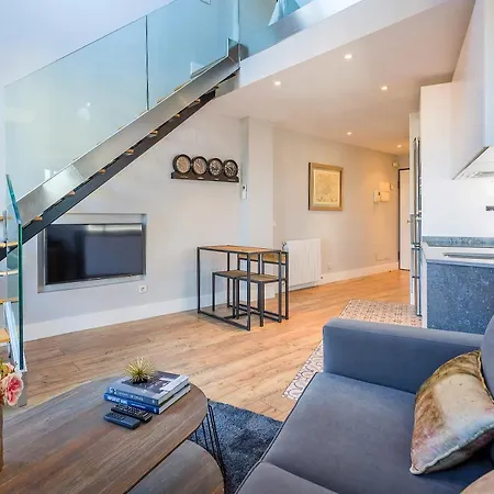 Retiro Luxury Penthouse, By Presidence *