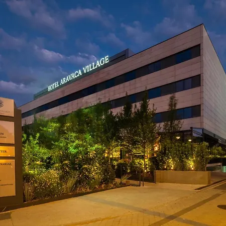 Aravaca Village ホテル 4*