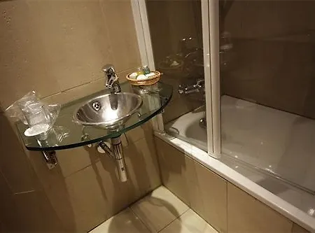 Hotel Ateneo Puerta Del Sol 3*