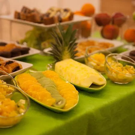 Apartosuites Jardines De Sabatini Appart hôtel 3*