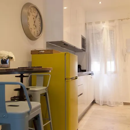 Garcia Paredes Solo Adultos Appartement Madrid