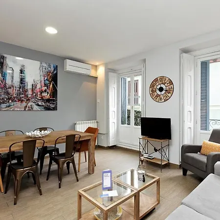 Apartamento Fuencarral Lara Center Madrid