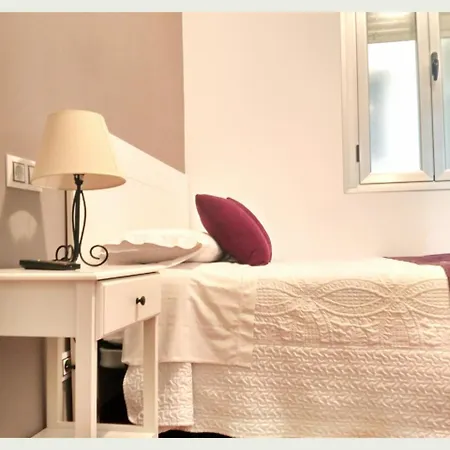 Bruna Paseo Del Prado Guest house 2*