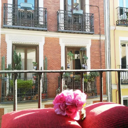 Bruna Paseo Del Prado Madrid