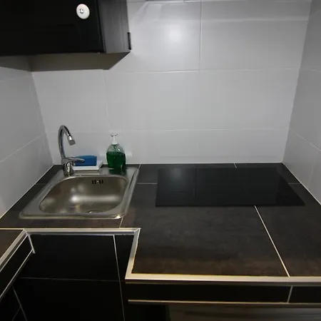Penzion Mh Fuencarral 5*