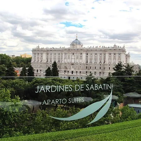 Apartosuites Jardines De Sabatini Appart hôtel