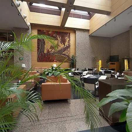 Hotel Silken Puerta 4*