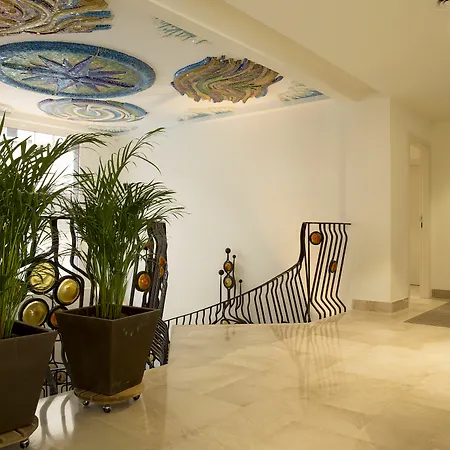 Maison d'hôtes Funway Academic (adults Only) Madrid