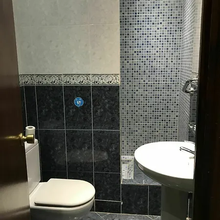 Hotel Lm Opera 2*