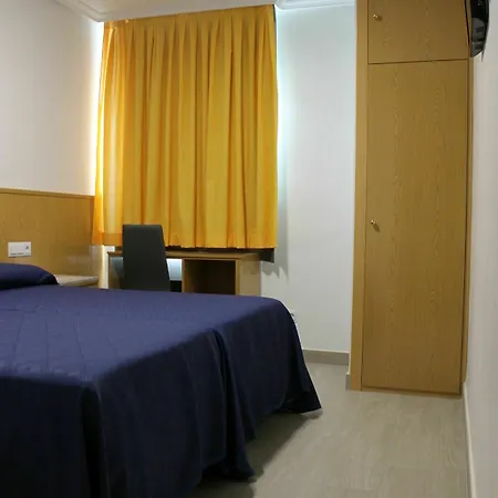 Guest house Conchita Legazpi *
