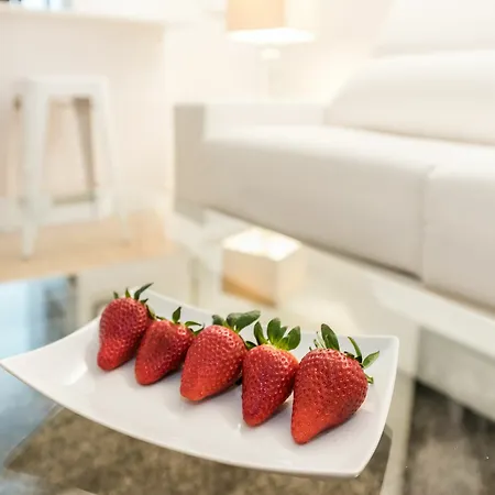 Apartment Downtown Boutique By Madflats Collection