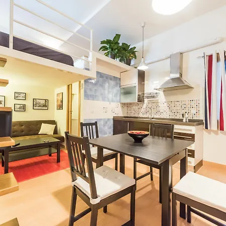 Apartment - La Latina Palacio