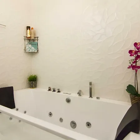 Sol Luxury Suites Apartment Madrid