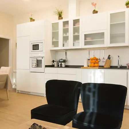 Sol Luxury Suites *