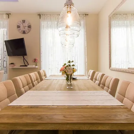 Apartment Sol Luxury Suites *