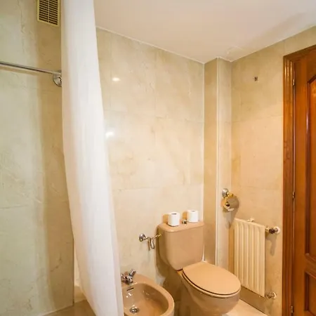 Piso Confortable Y Muy Luminoso Con Parking Apartment Madrid