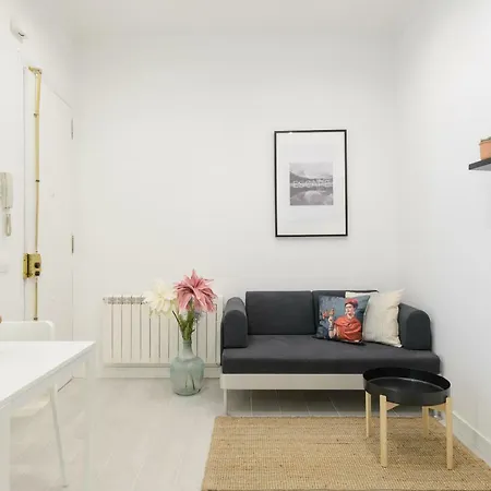 Charming Circo Price Apartment