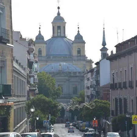 Apartamento Costanilla De San Pedro