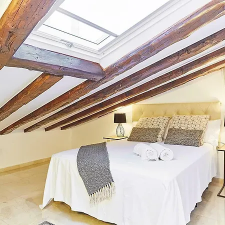 Apartment Leeways Xxiv In Gran Via
