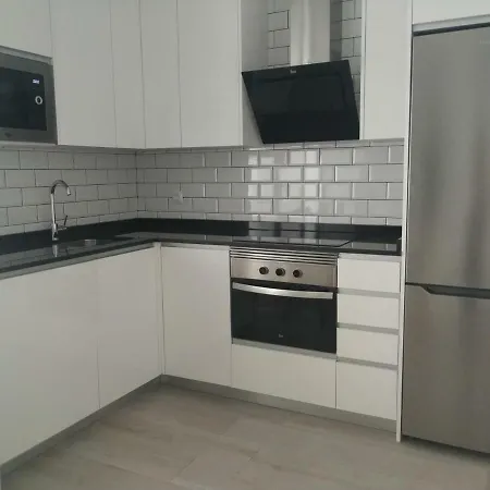 Apartamento Valderribas, Barrio De Retiro, Madrid