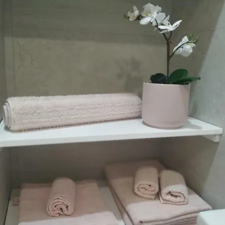 Apartamento Valderribas, Barrio De Retiro, Apartment