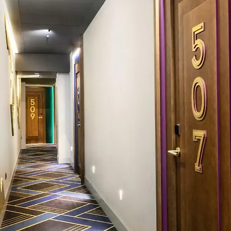 One Shot Fortuny 4* Madrid