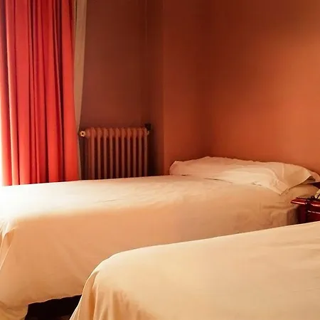 Rio Hotel 2*