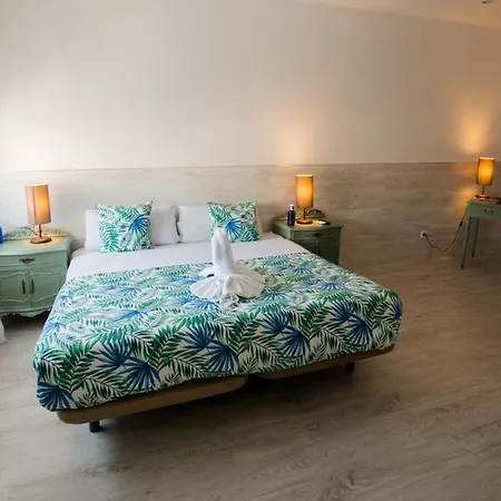 Escala 3*