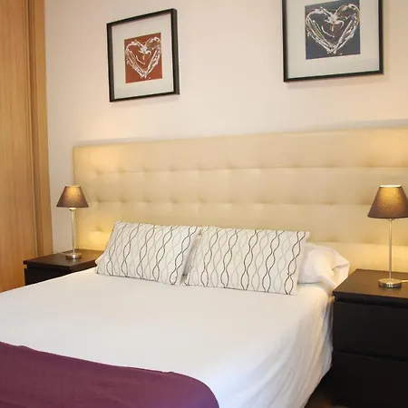 Encasa Apartahotel 3*