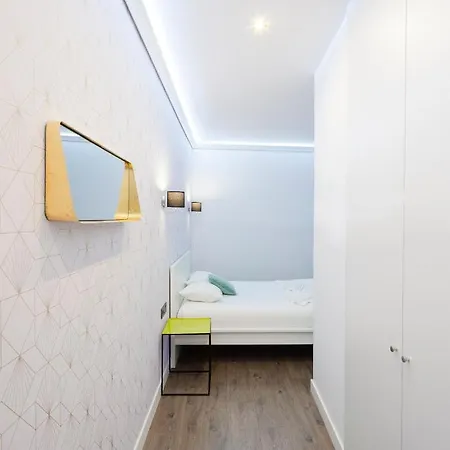 Gran Via V Calle Fuencarral 5br 5bh Appartement