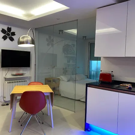 Camila, En Chueca Appartement