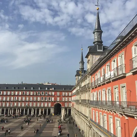 Plaza Mayor Deluxe *
